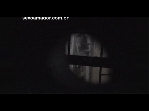 ❤️ Si Blondie sekretong nakuhaan og video sa usa ka voyeur sa kasilinganan nga gitago sa luyo sa mga haw-ang nga tisa ❤❌ Maanindot nga porn sa amon ☑